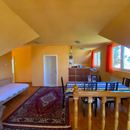 Fuzfa Apartman Joseni  ภายนอก รูปภาพ